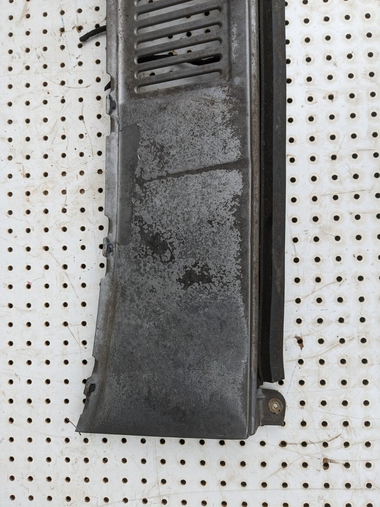 1987-1992 740 Volvo Sedan Front Cowl Vent Panel