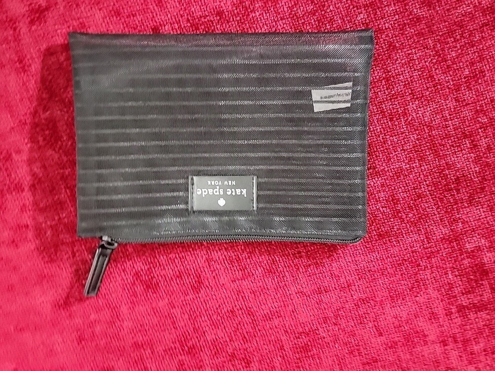 Kate Spade Small Mesh pouch
