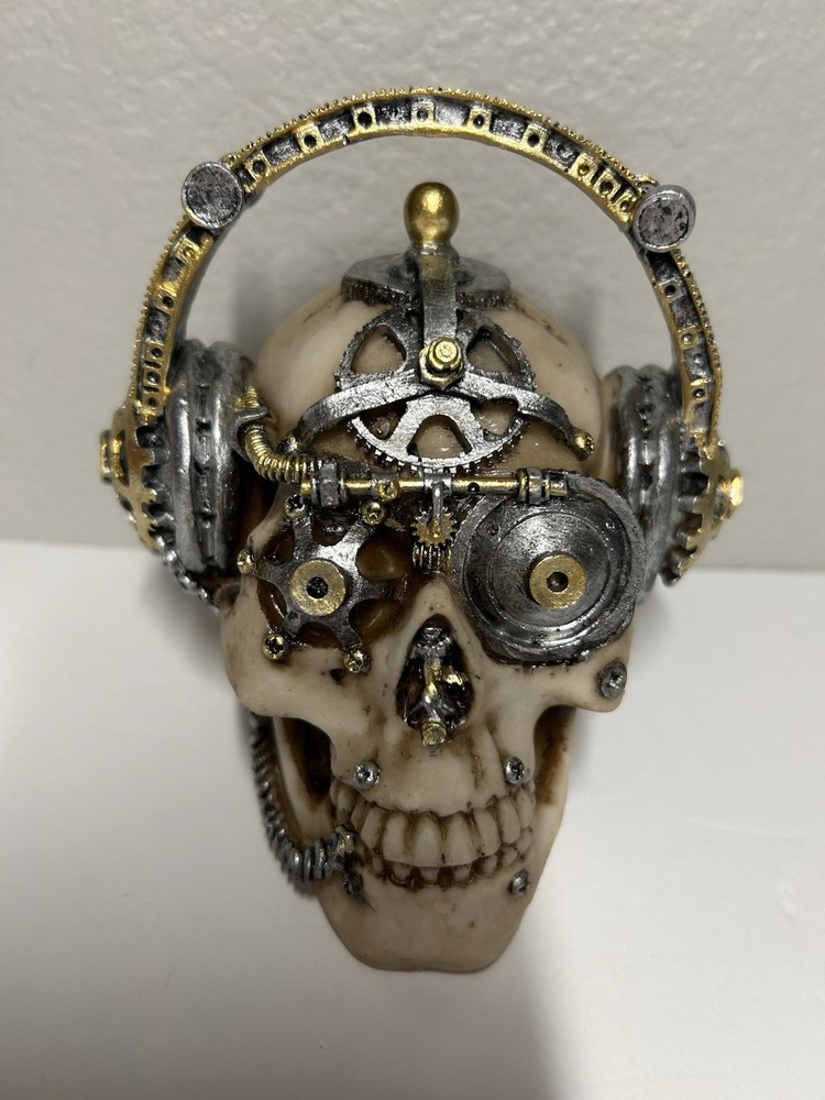Nemesis Now “Techno Talk” Steampunk Skull Figurine