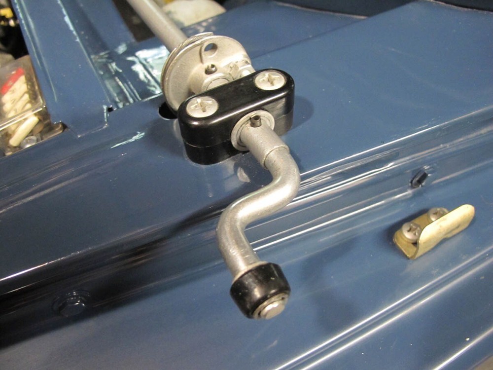 BMW 2002 (E10) Hood Roller Kit 1968-1976