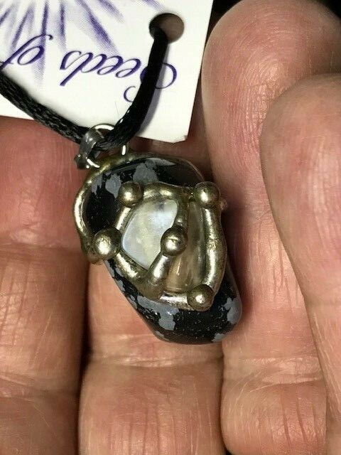 METAPHYSICAL and BEAUTIFUL " YIN YANG " PENDANT