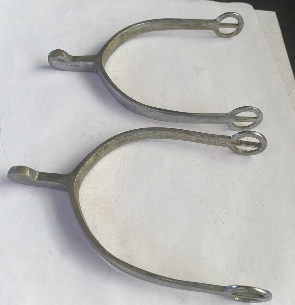 *PRE-OWNED* VINTAGE- NEVER RUST-SPURS-FREE SHIPPING*