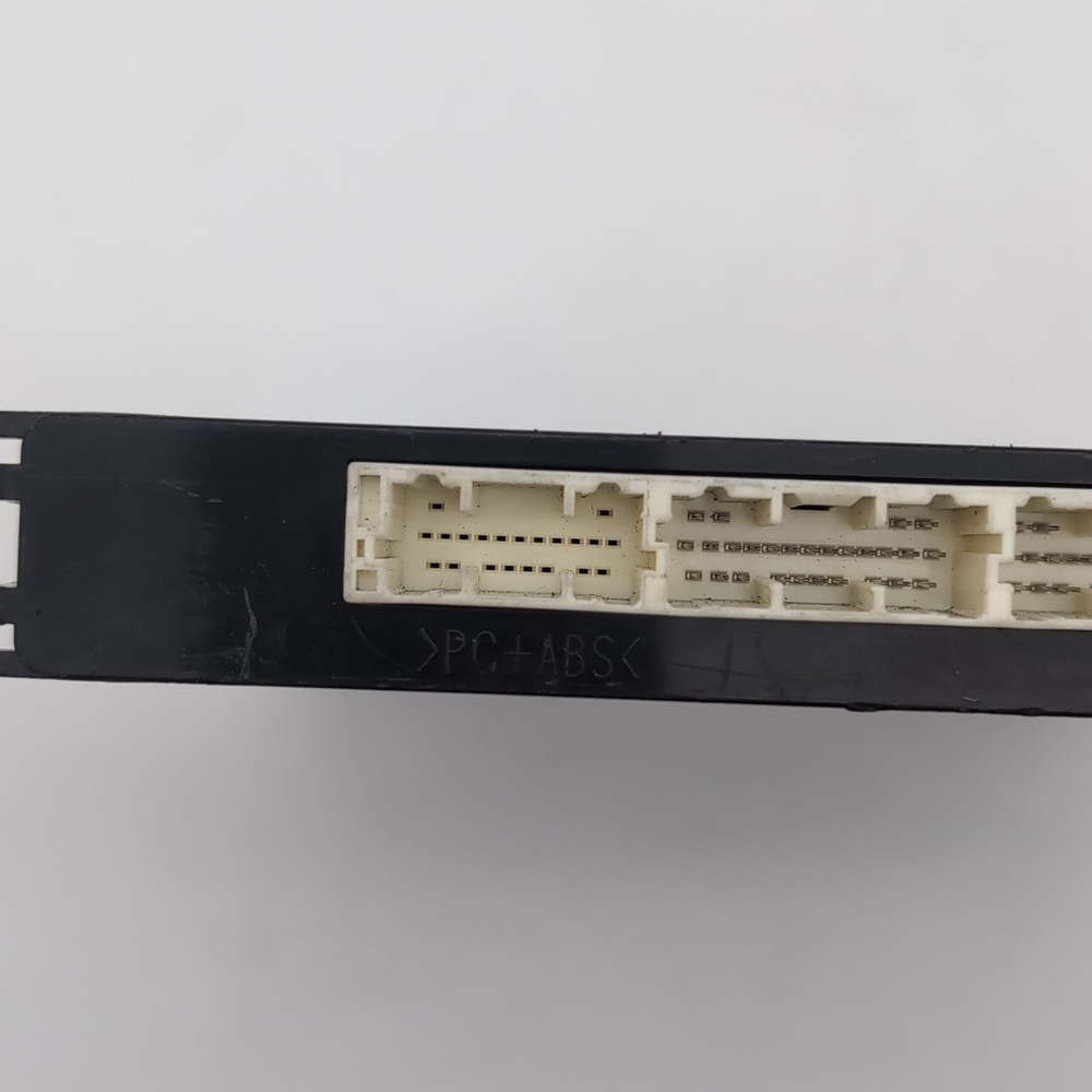 2016 2017 2018 TOYOTA PRIUS THEFT-LOCKING SECURITY CONTROL MODULE ECM ASSEMBLY