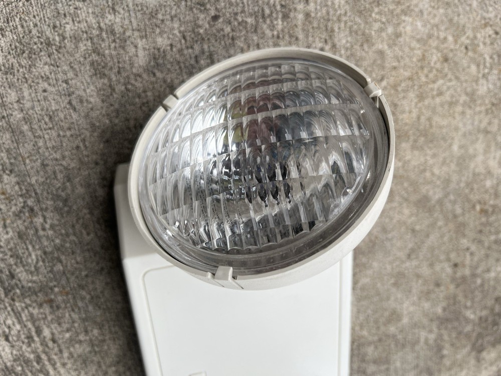 Cooper Lighting Sure-Lites CC2 Polycarbonate Exit/Emergency Lighting