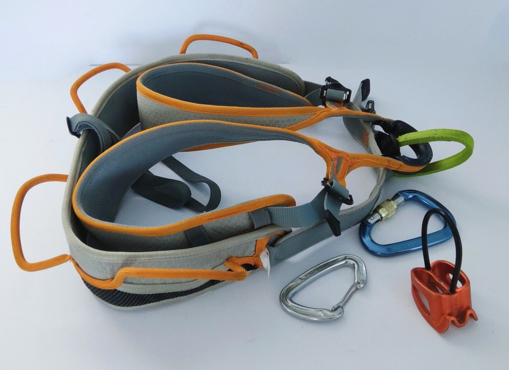 Edelrid Jay medium climbing harness with accessories