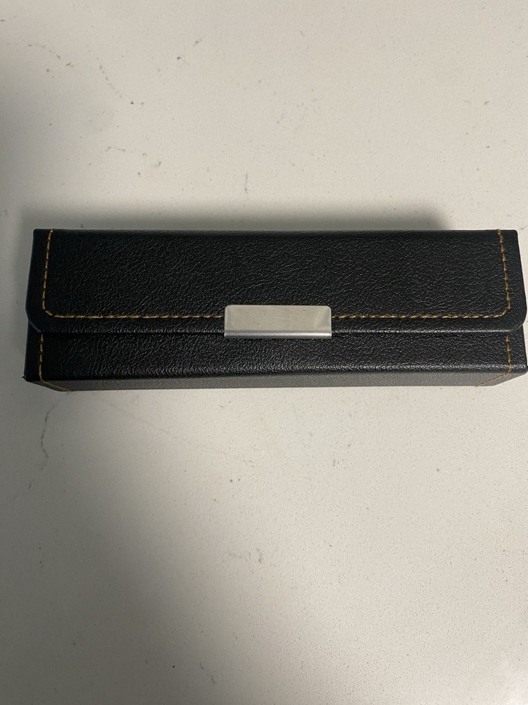 StarTech Wireless Presentation Remote With red Laser Pointer - 90ft (27m)