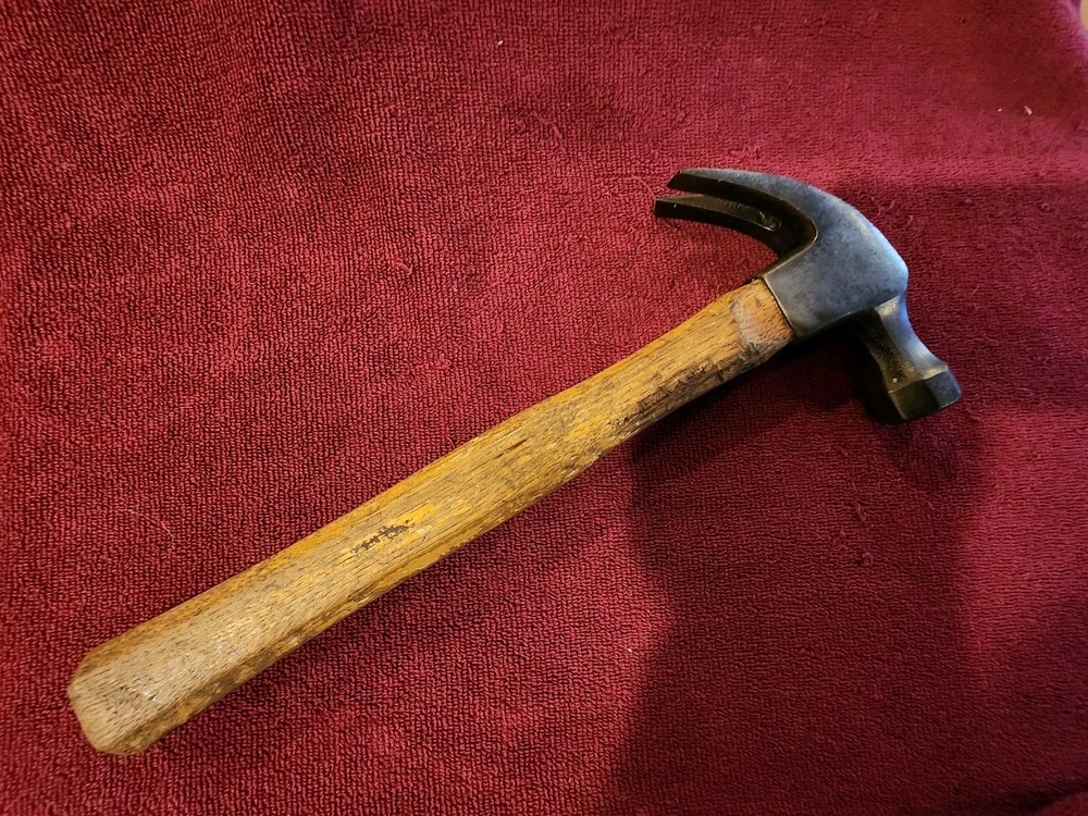 Vintage Stanley #101-1/2 16 oz Claw Hammer, Octagonal Handle