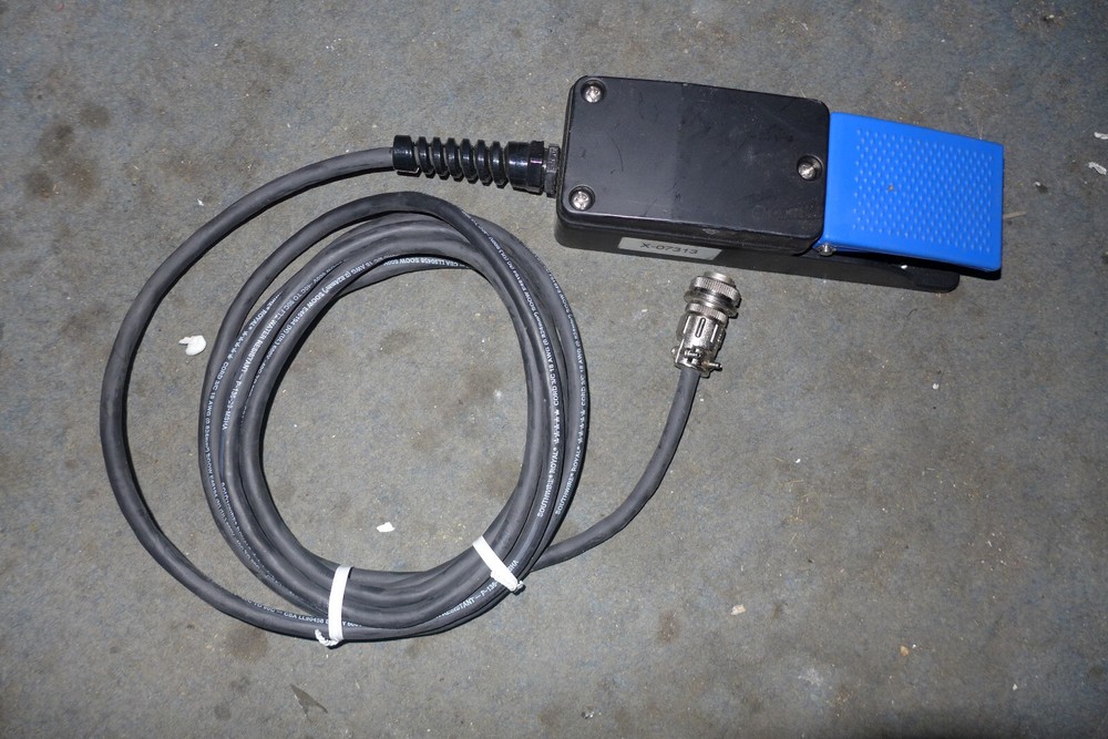 O76 VALLEYLAB E6009B BIPOLAR FOOTSWITCH USED