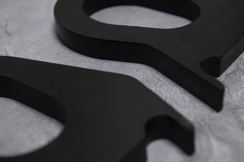 Humvee air lift hook kit with ECV seal