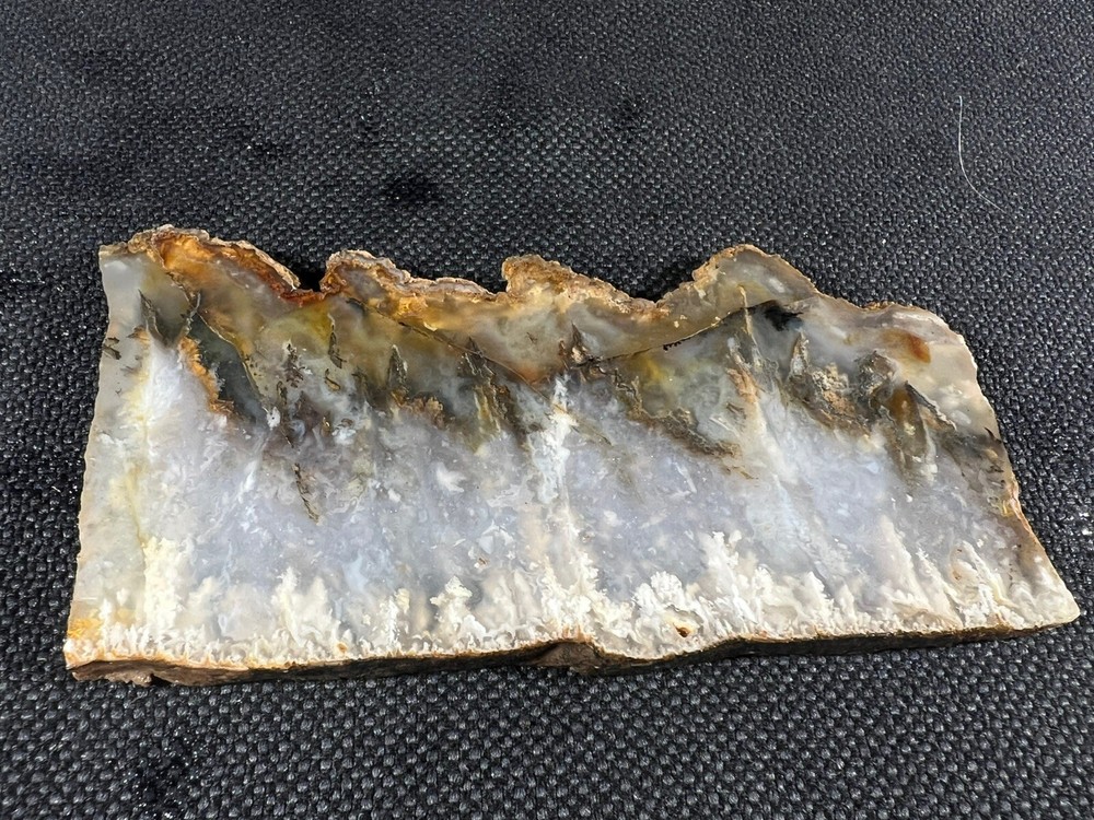 Graveyard Plume Agate Slab 99 gr Idaho, great plume patterns, slight crack