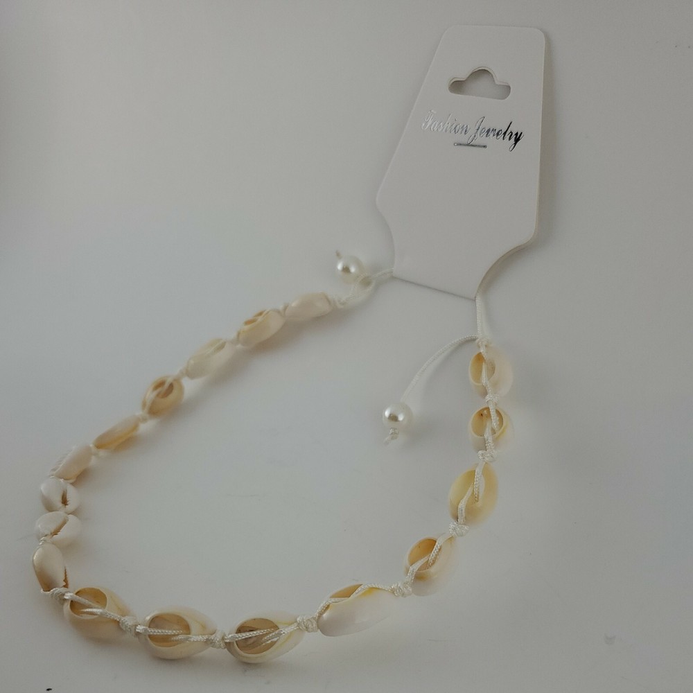 Hedkrueger Shell Necklace - New