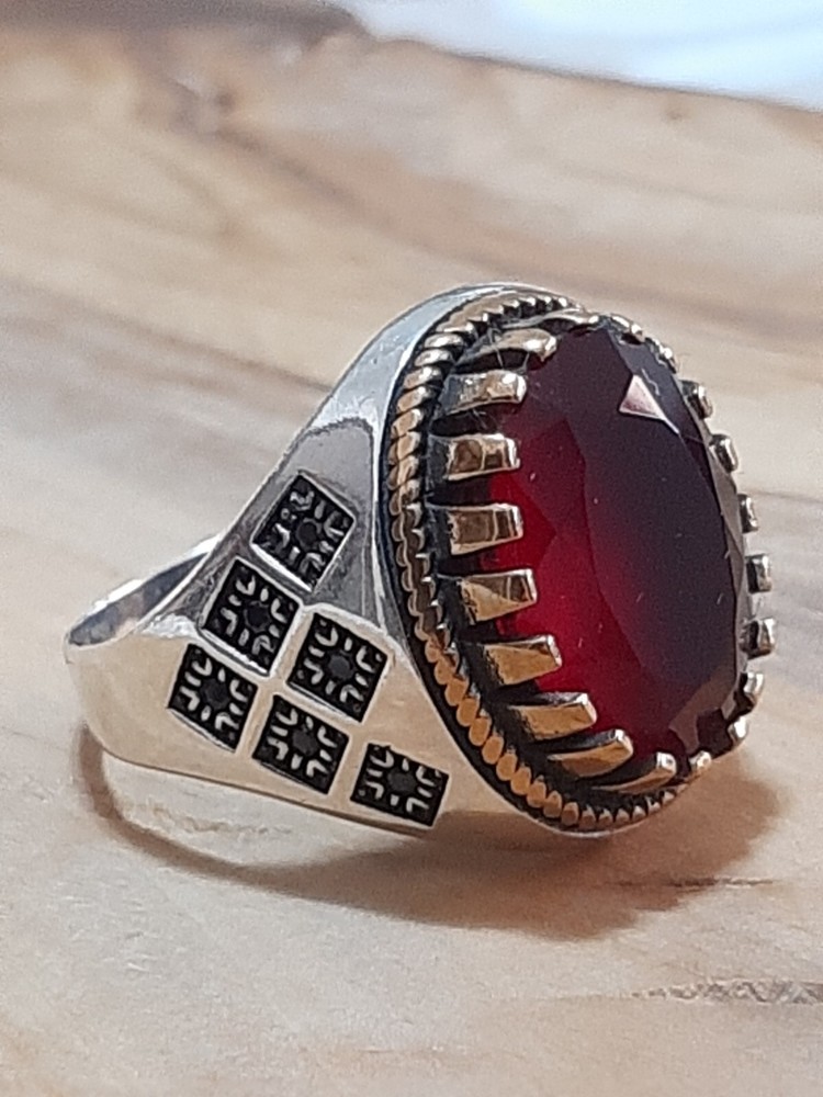 925 MENS SOLITAIRE PIRATE SEAL RED SPINEL RUBY RING