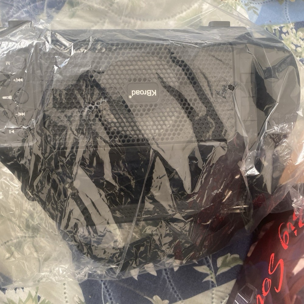 Flashlight Portable Wireless Speaker Bluetooth Speaker 3inch Speaker Drive Size