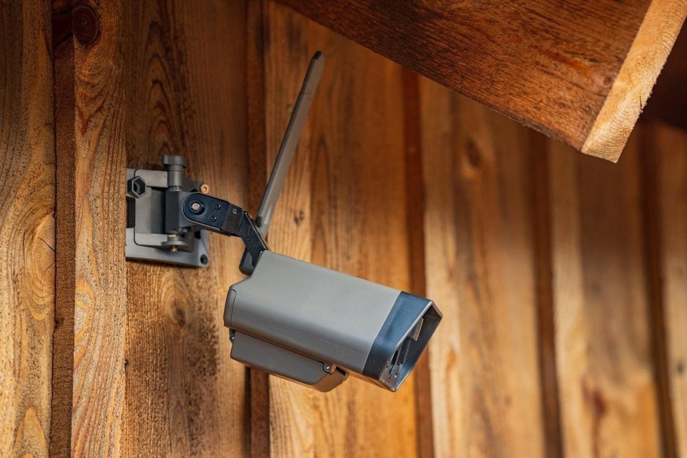 TACTACAM Defend Cellular Security Camera - Wireless Motion Detection -...