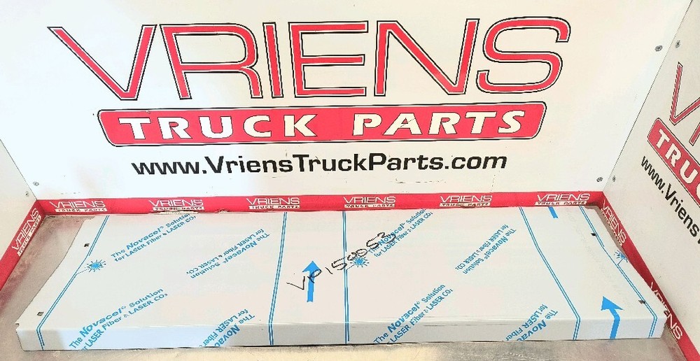 2023 PETERBILT 389 DPF BOX LOWER COVER ONLY