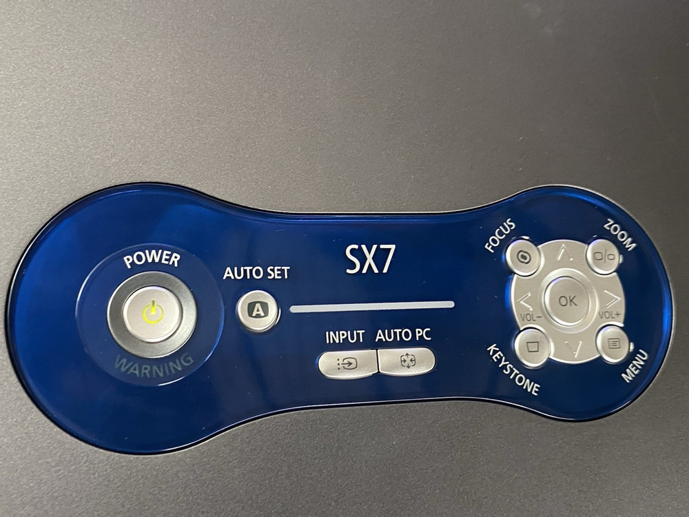 Canon SX7 Data Projector