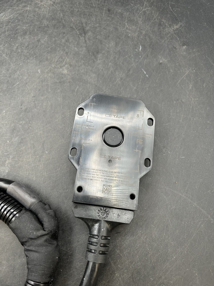 Redarc EBRHX-ADH-NA Bluetooth Trailer Brake Controller W/Remote & Vehicle Apps