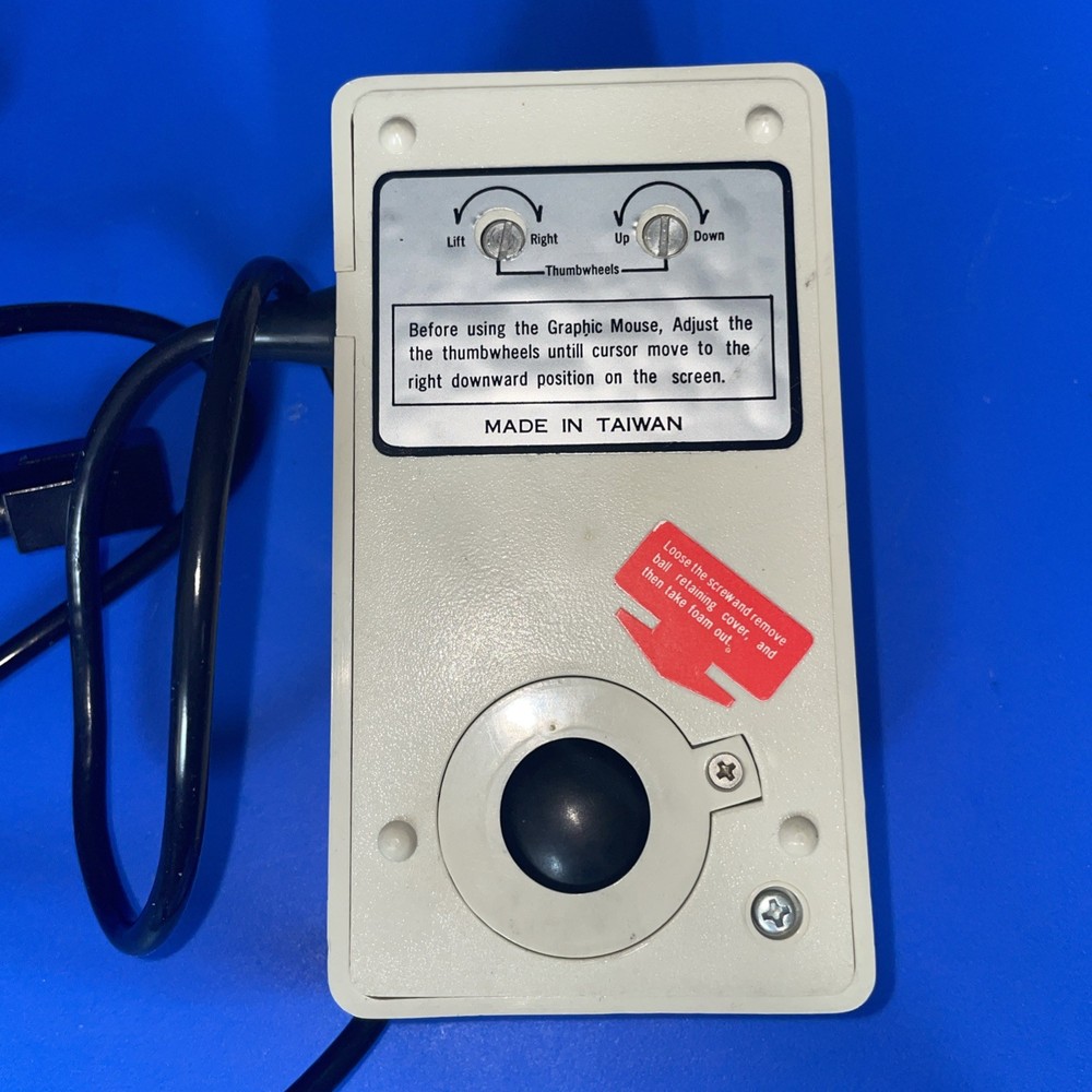 Vintage Rare Three Button Mouse **UNTESTED**