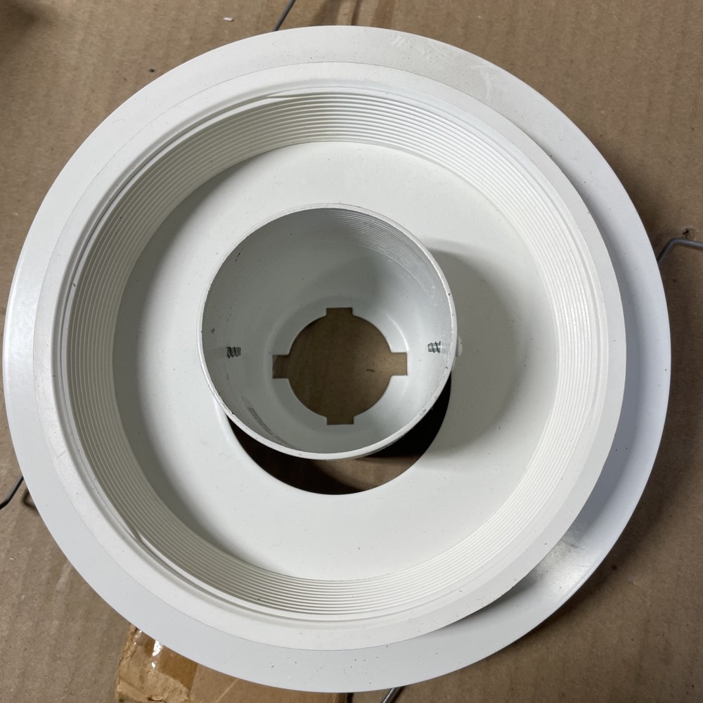 Juno Lighting  616-WH  6IN TRIM