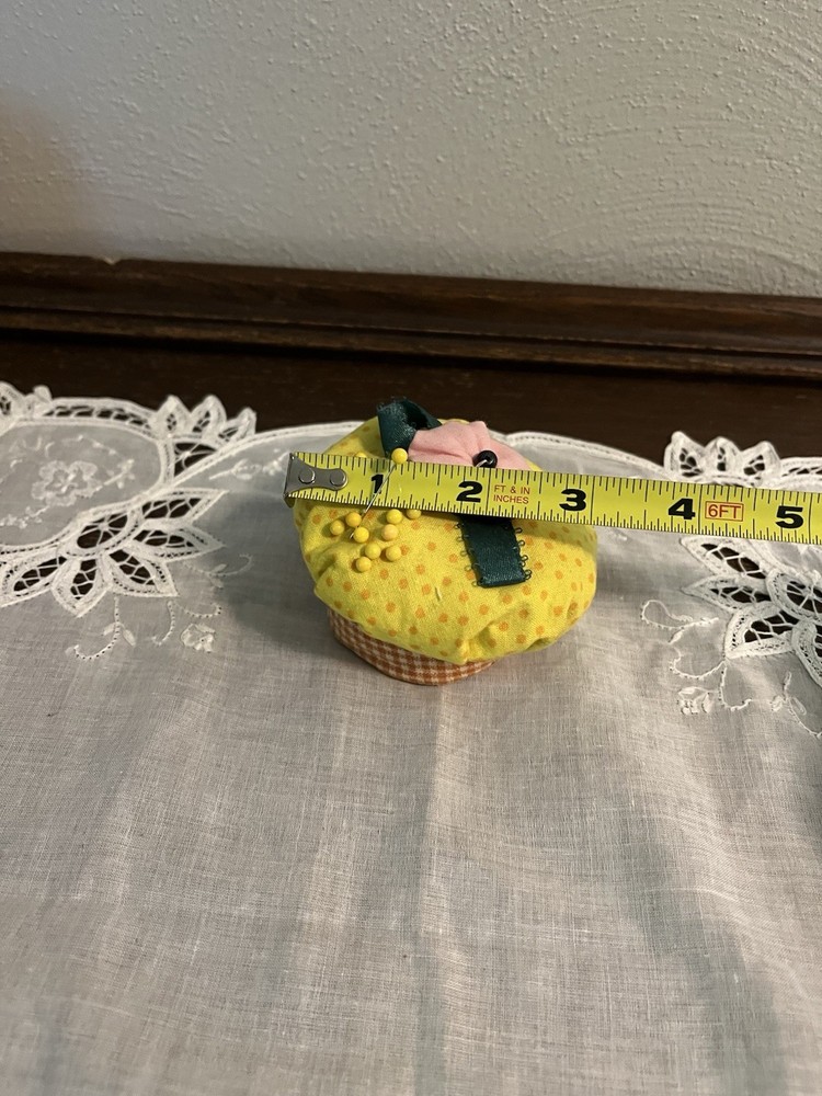 Cupcake Pin Cushion