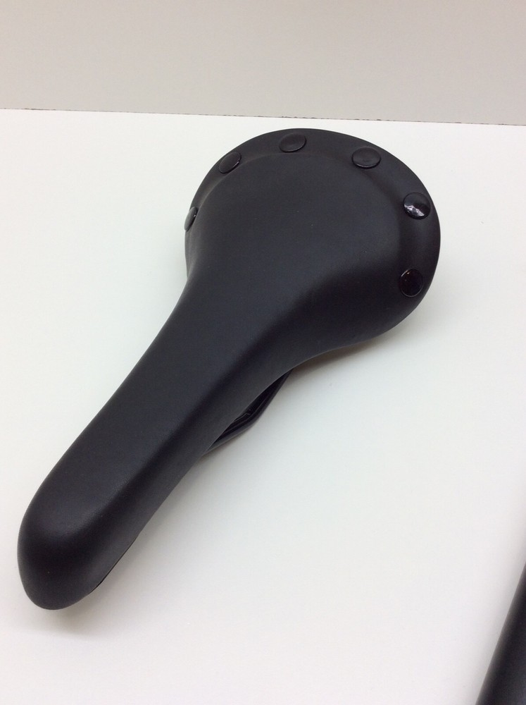 Chifa Seat Saddle Black plus Post