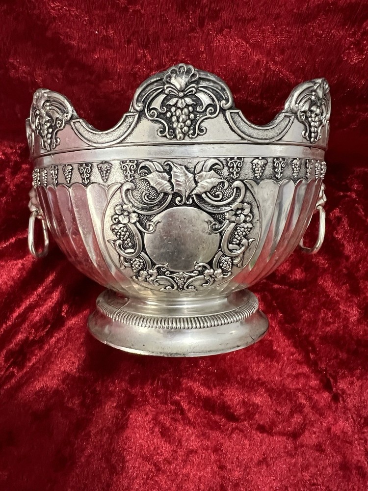 Beautiful Decorative Silver Plate Bowl With Handles