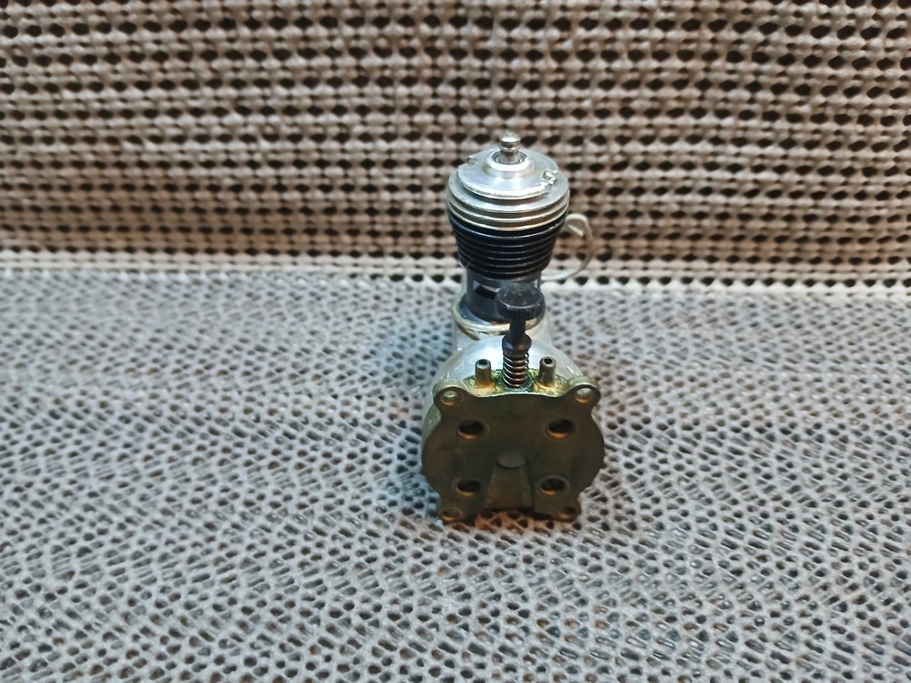 COX*MODEL AIRPLANE ENGINE*.049*SP*NT*SAI