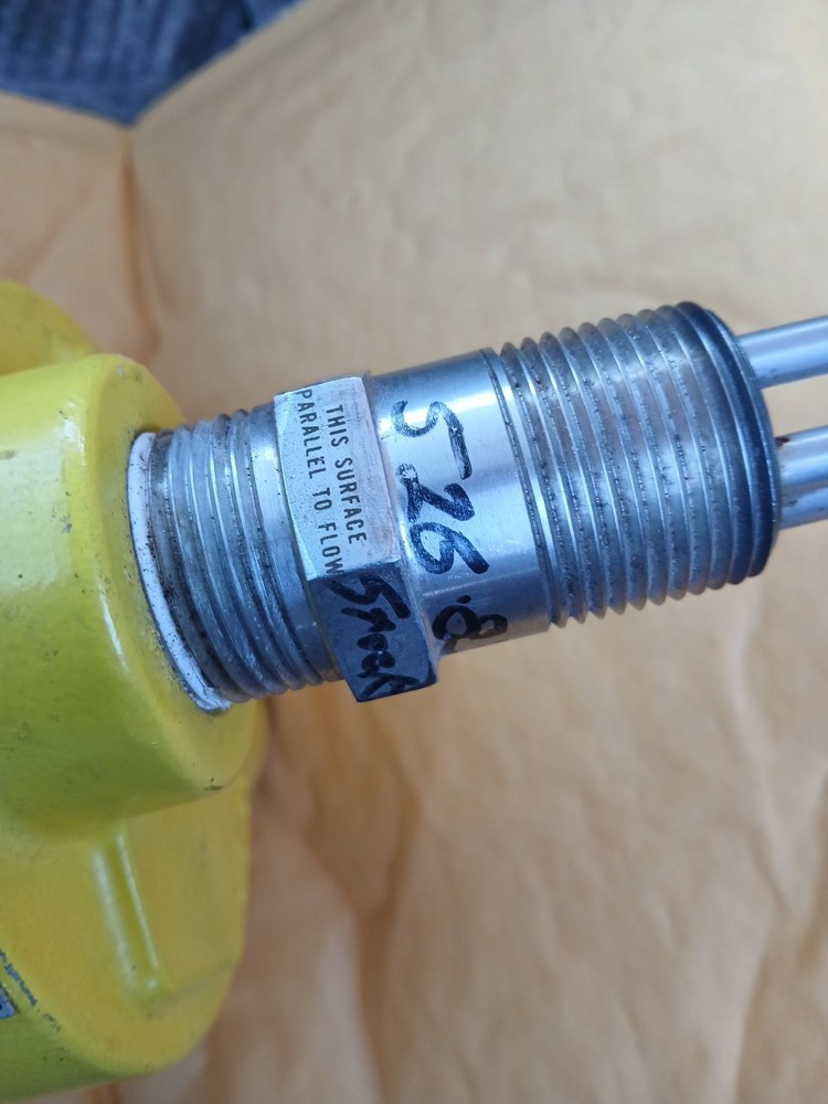 Fluid Components Inc. - P/N: 29/30 - Flow Transmitter