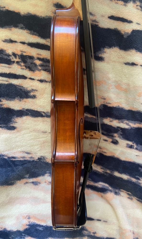 Mathias Thoma model 55-44 violin