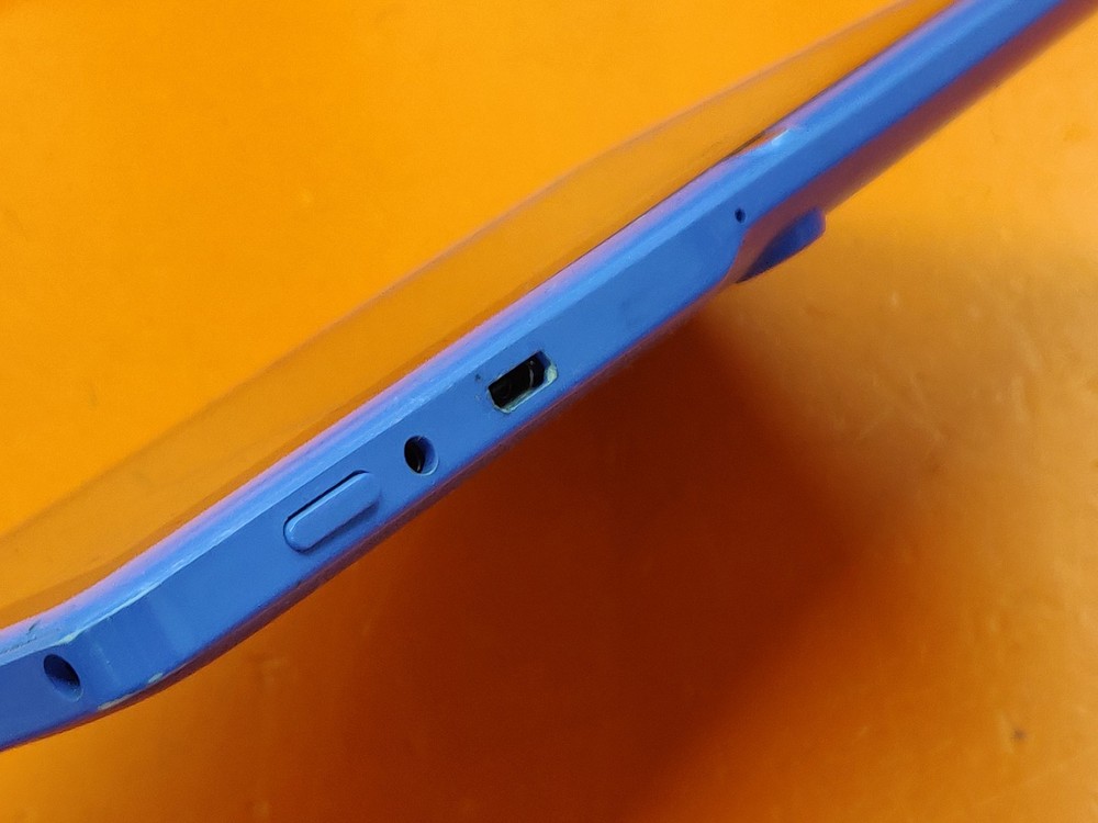 ⭐️⭐️⭐️⭐️⭐️ *AS IS - READ* Blue Zeepad 7DRK 7" Tablet Android Touchscreen Camera