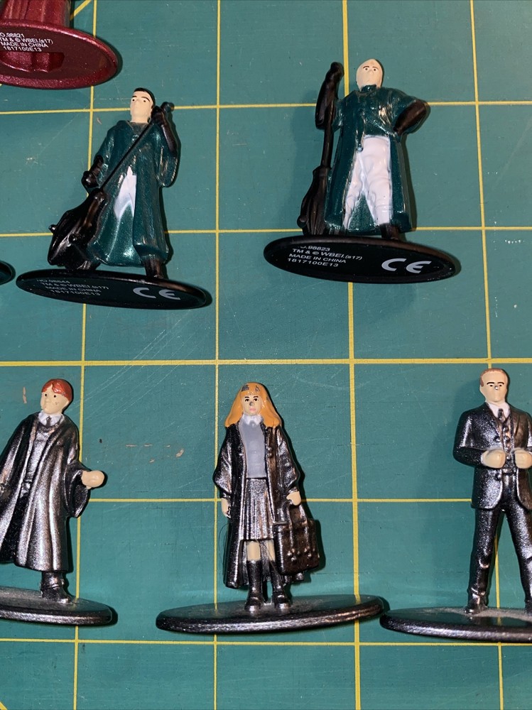 9 WEBI Die cast Harry Potter Action Figures