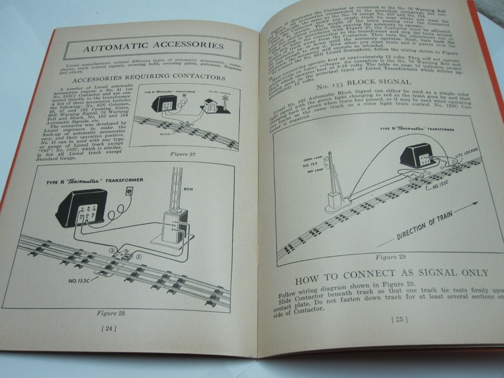 1942 INSTRUCTIONS FOR ASSEMBLING & OPERATING LIONEL TRAINS