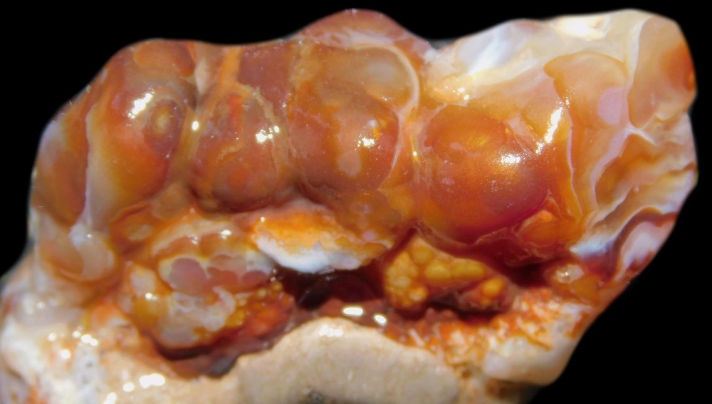 botryoidal Aguascalientes Fire Agate lapidary cabbing rough chunk Mexico 22 gram