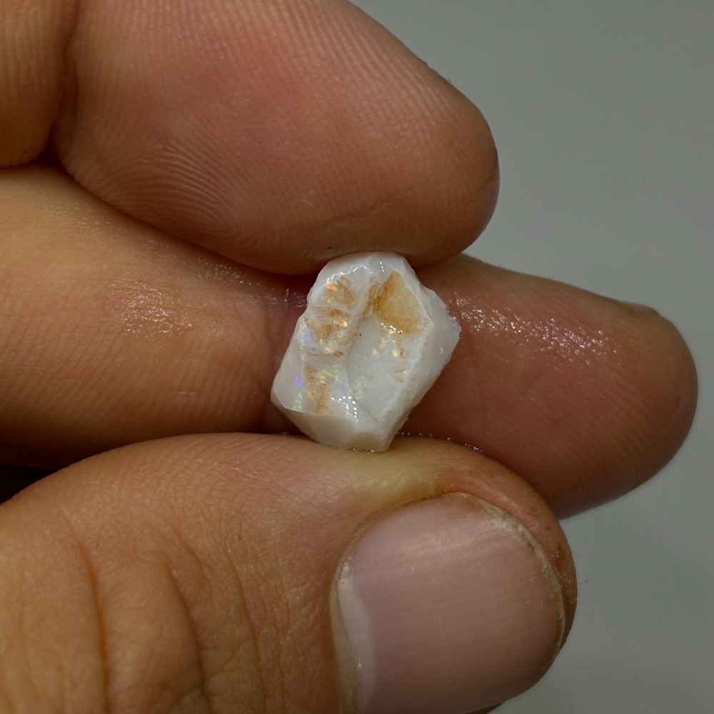 Rough Seraphic Australian Coober Pedy Opal Stone Parcel