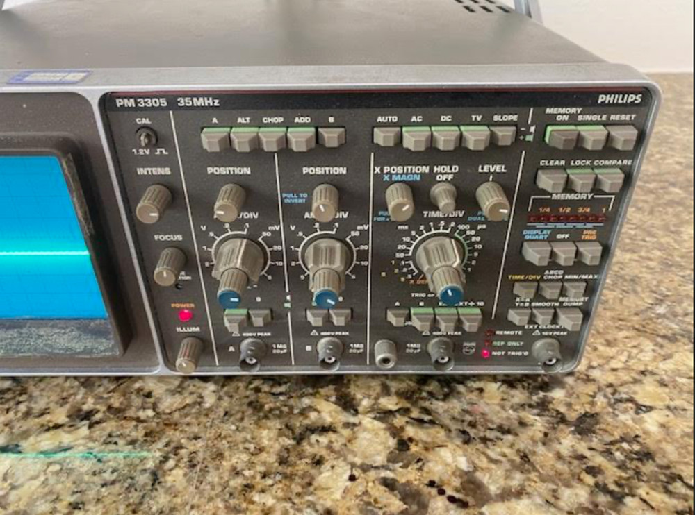 Philips PM 3305 Compact Portable Digital Storage Oscilloscope