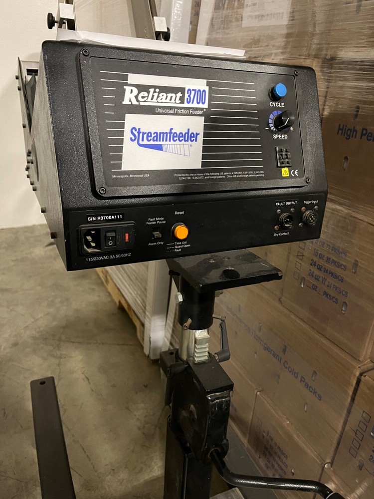 Reliant 3700 universal friction feeder