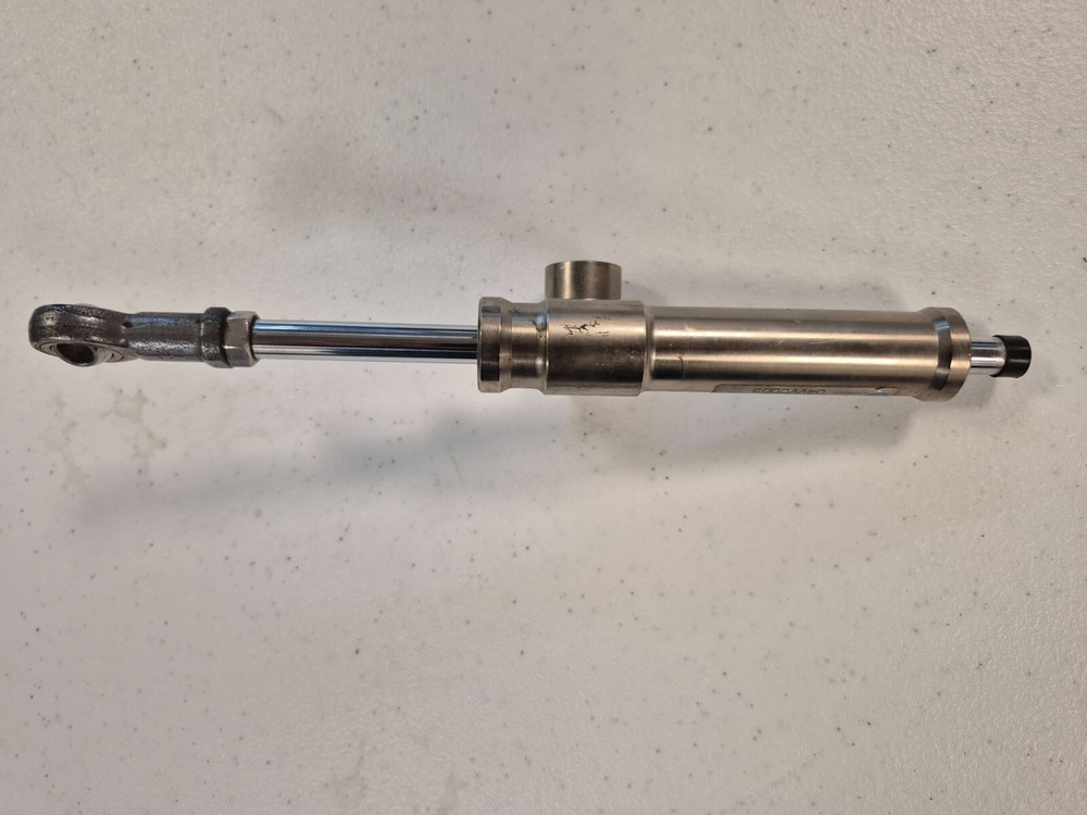 BMW F800s Steering Stabilizer 7653149