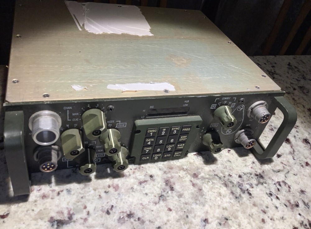 Singars Military Surplus Training Radio SRT-1523AM