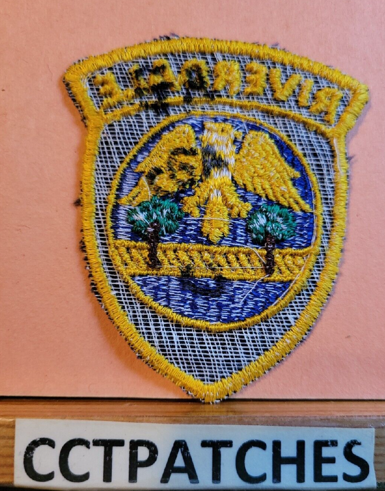 RIVERDALE, ILLINOIS POLICE (SMALL) SHOULDER PATCH IL