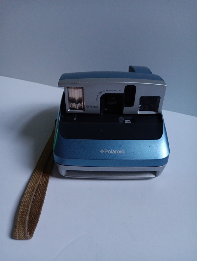 Polaroid One600 Classic Instant Film Camera Blue & Silver UNTESTED