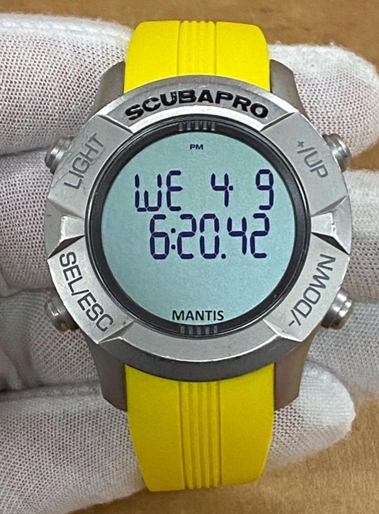 SCUBAPRO MANTIS (M1) DIVE COMPUTER WATCH- USED.