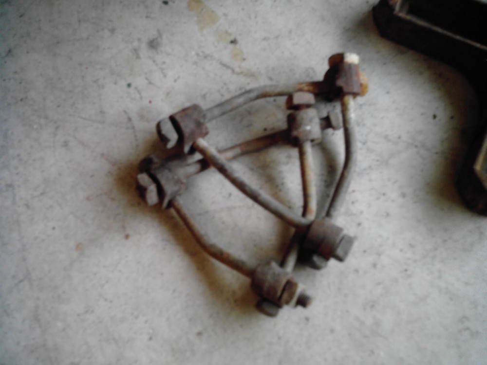 8ft Aermotor Windmill Tower Collar Mast Clamp, Early 3 post Type