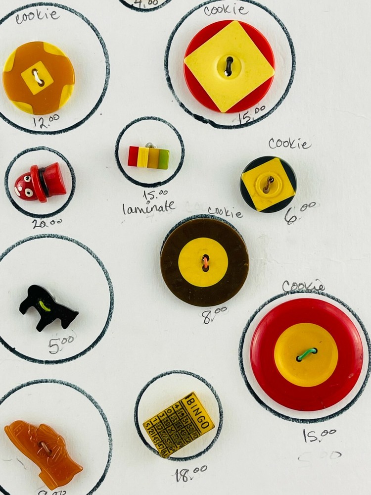 Bakelite Catalin Various Buttons Card Laminated Cookie Vintage Sewing