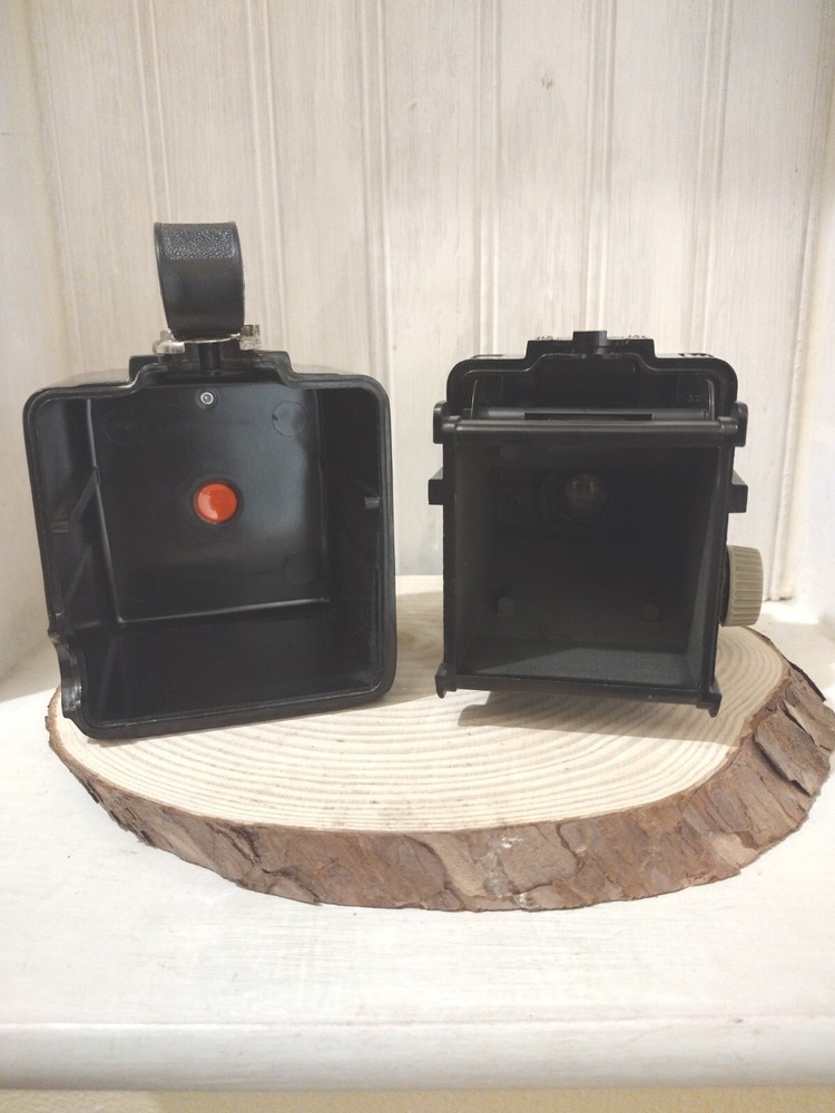 Vintage Kodak Brownie Hawkeye Camera Flash Model