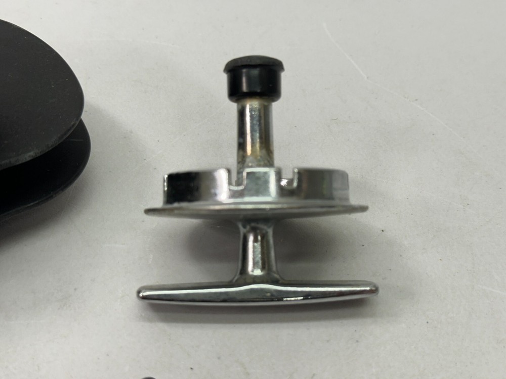 Insinkerator Cover Control Accessory Kit with Cord CCKIT-00A PARTS / DAMAGE