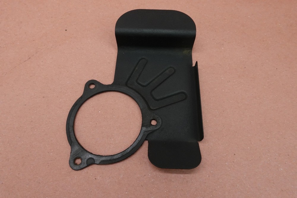07-11 Harley Davidson FLHTC Electra Glide Classic GASKET BRACKET SHIELD PANEL