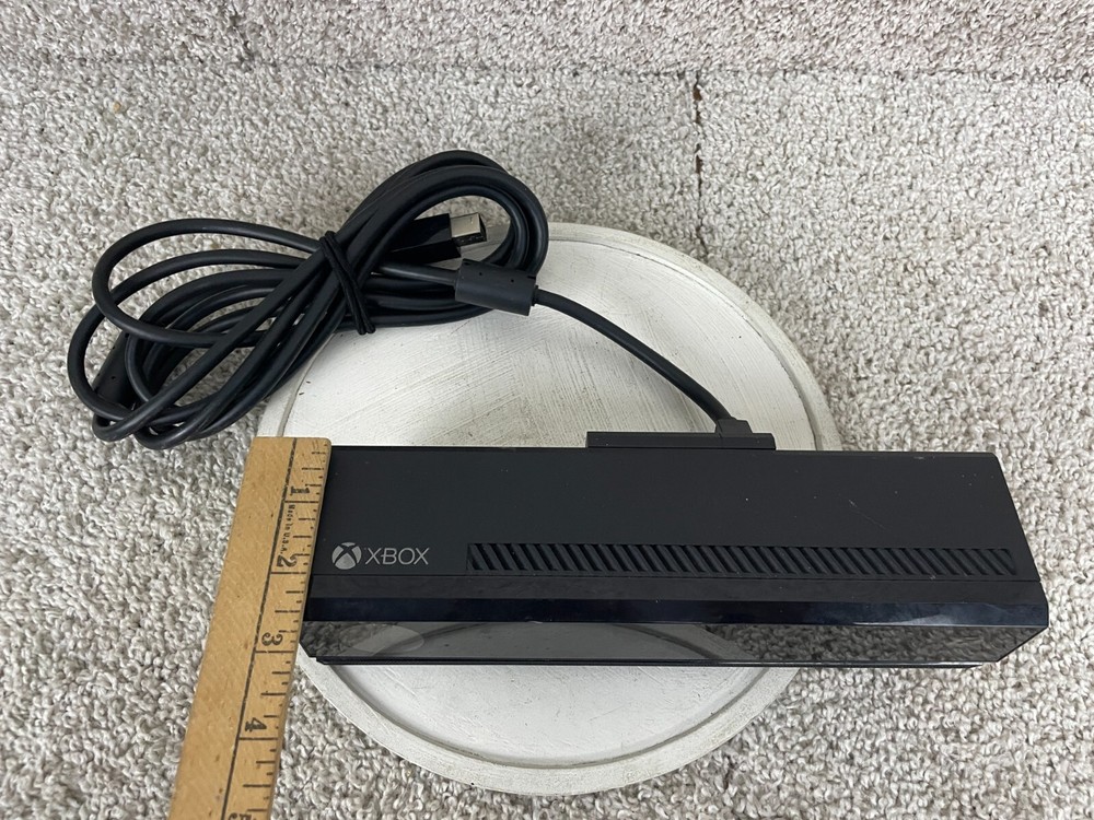 Microsoft Xbox One Kinect Model 1520 Wired Motion Sensing Black Untested
