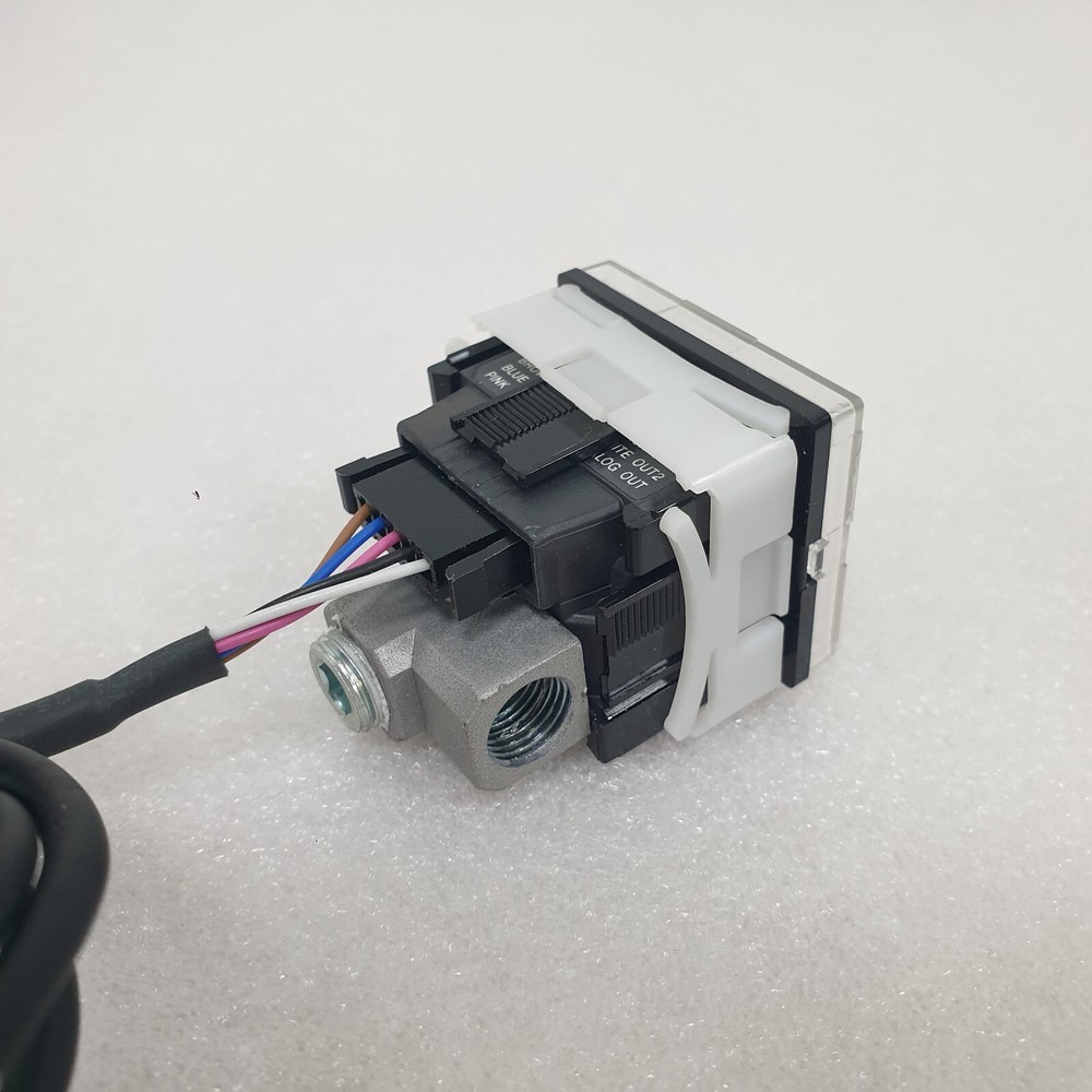 Keyence AP-C30W Pressure Sensor