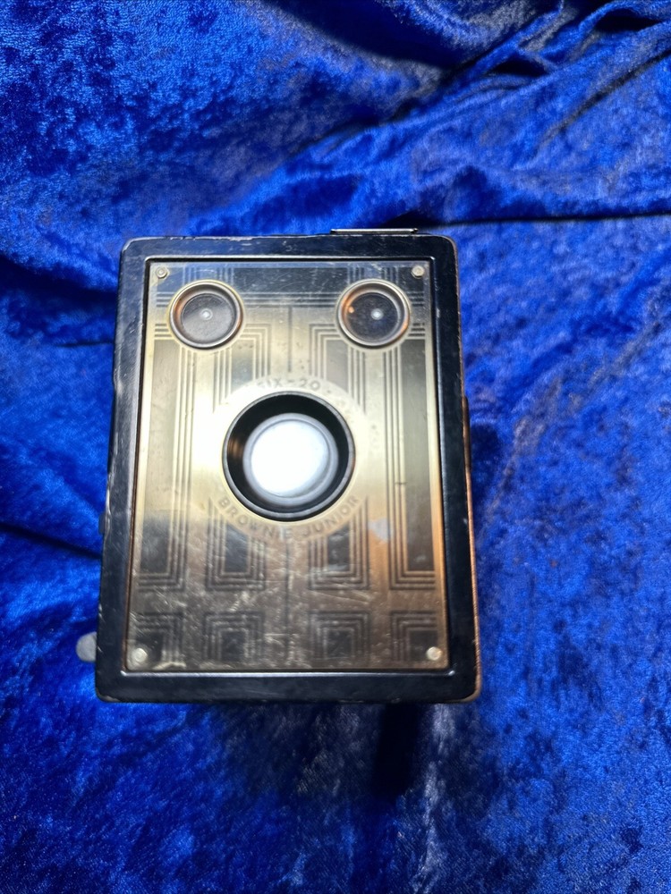 Vintage Camera Brownie Junior Six-20 Untested