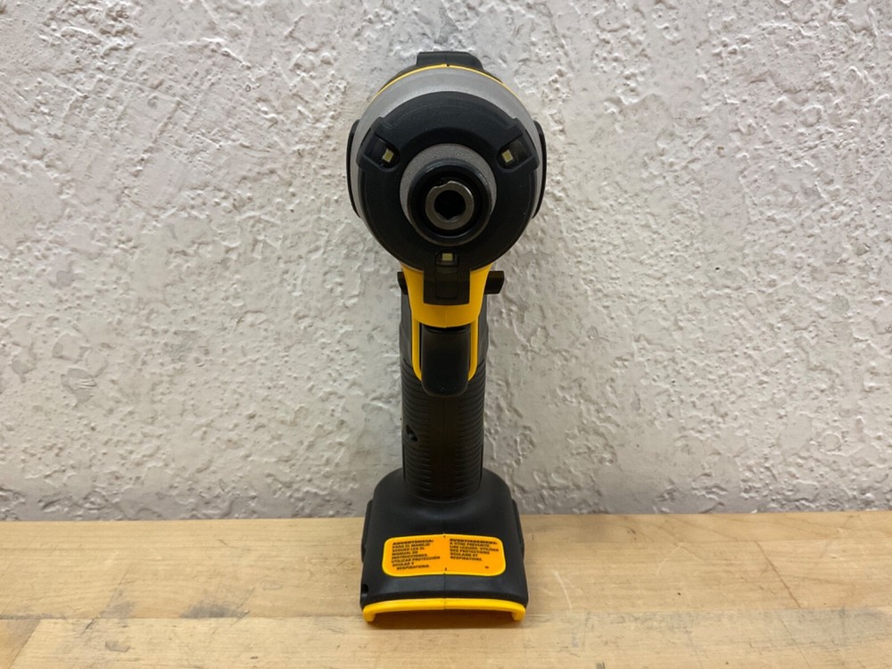 DEWALT DCF809D1 ATOMIC 20V Brushless Cordless Compact 1/4” Impact Driver Kit